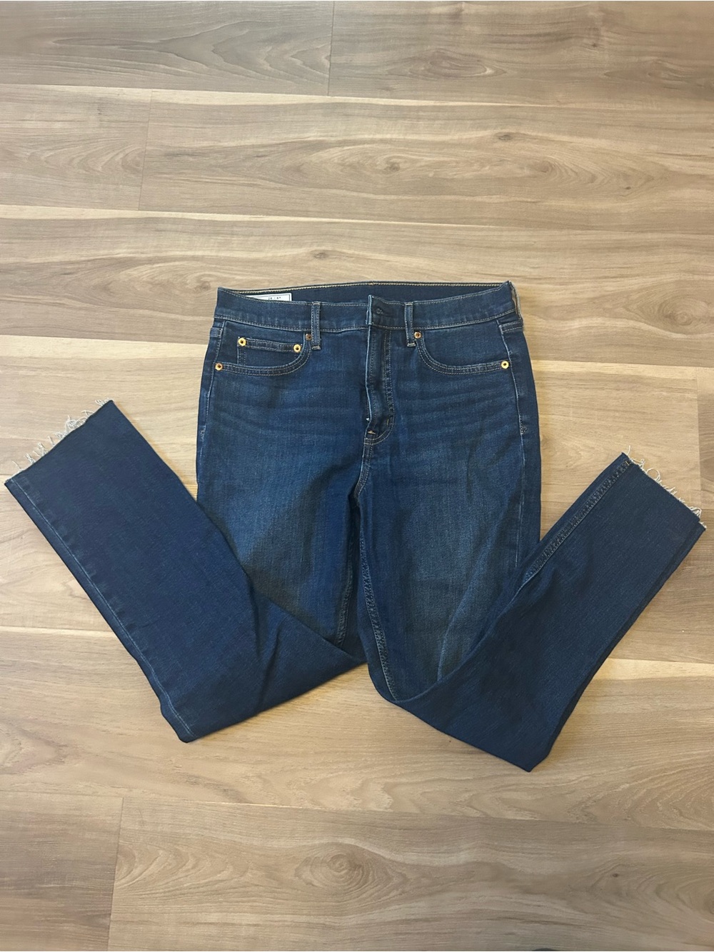 GAP Dark Indigo Skinny Jeans - Women's